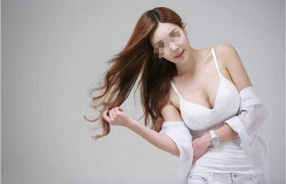 Lucky Sexy Masseurin aus China Vorschau 3